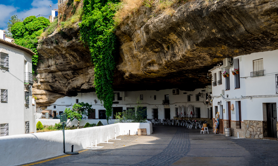 塞特尼爾 Setenil de las Bodegas